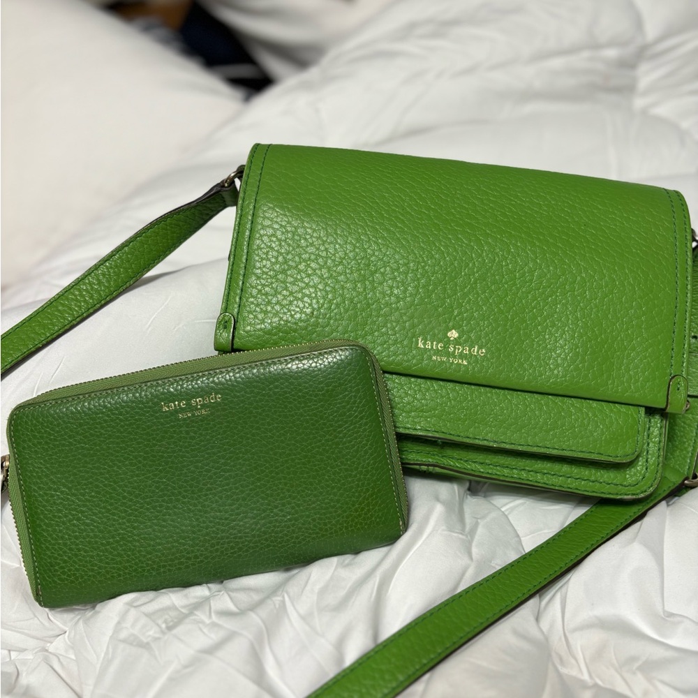 Kate Spade crossbody and Wallet. Clean Non-Smoking home. Great condition